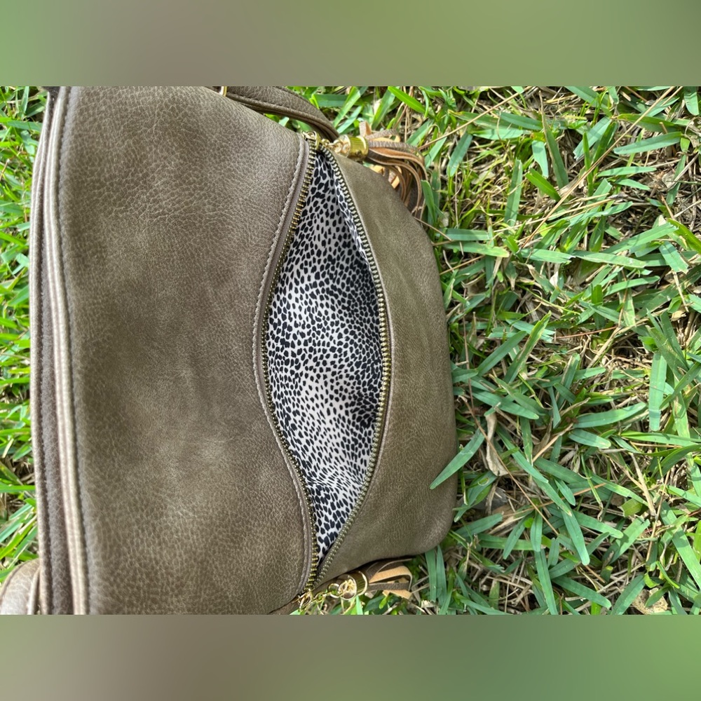 Purse - Picture 2 of 3